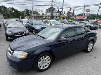 Used 2013 Dodge Avenger SE image 1