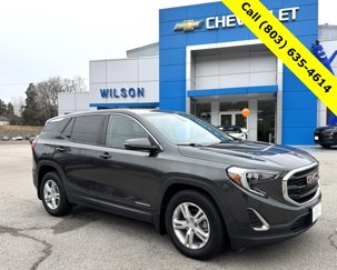 Used 2021 GMC Terrain SLE image 1