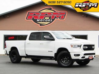 Used 2019 RAM 1500 4x4 Crew Cab image 1