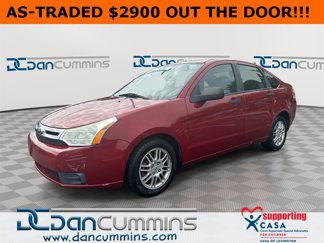 Used 2010 Ford Focus SE image 1