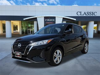 Used 2024 Nissan Kicks S image 1