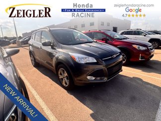 Used 2016 Ford Escape SE w/ Equipment Group 201A image 1