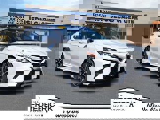 Used 2019 Toyota Camry XSE image 1