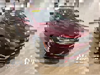 Used 2015 Chrysler 200 Limited w/ Convenience Group image 1