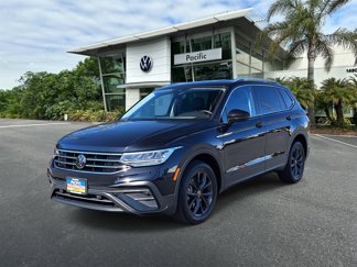 Certified 2022 Volkswagen Tiguan SE image 1