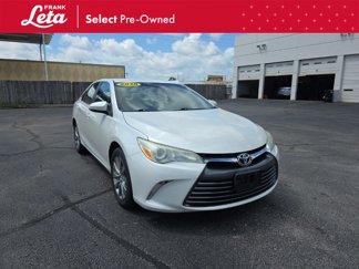 Used 2016 Toyota Camry SE image 1