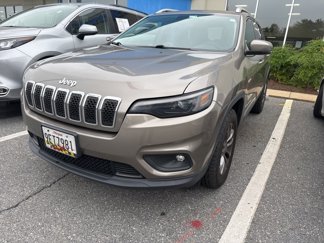 Used 2019 Jeep Cherokee Latitude Plus w/ Comfort/Convenience Group image 1