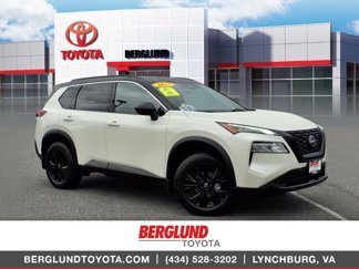 Used 2023 Nissan Rogue SV image 1