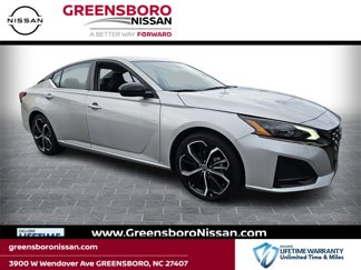 Used 2023 Nissan Altima 2.5 SR image 1