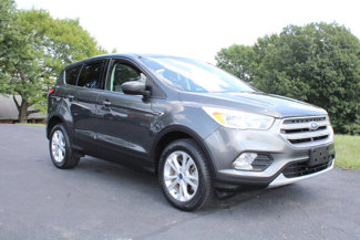 Used 2017 Ford Escape SE image 1