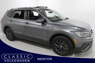 Certified 2024 Volkswagen Tiguan SE image 1