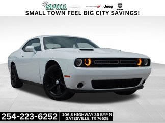 Used 2020 Dodge Challenger SXT image 1
