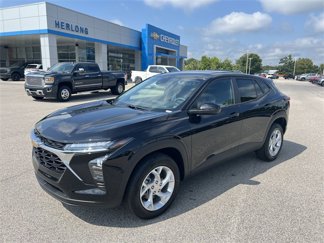 New 2025 Chevrolet Trax LS w/ LS Convenience Package image 1