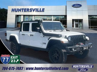 Used 2021 Jeep Gladiator Sport image 1