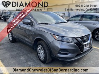 Used 2020 Nissan Rogue Sport S image 1