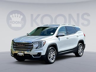 Used 2022 GMC Terrain SLT w/ Tech Package image 1