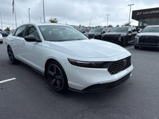 Used 2024 Honda Accord Sport image 1