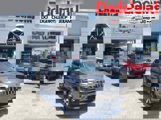 Used 2019 Jeep Cherokee Limited image 1