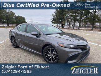 Used 2024 Toyota Camry SE image 1