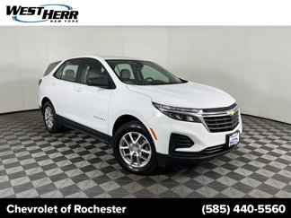 Used 2023 Chevrolet Equinox LS image 1