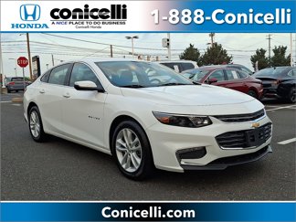 Used 2018 Chevrolet Malibu LT image 1