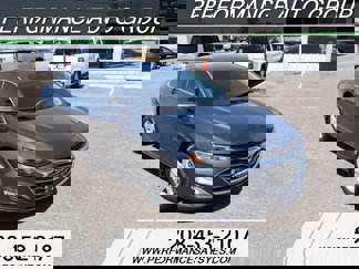 Used 2021 Chevrolet Malibu LS image 1