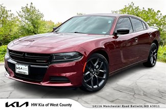 Used 2022 Dodge Charger SXT w/ Blacktop Package image 1
