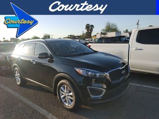 Used 2017 Kia Sorento LX image 1