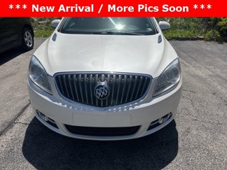 Used 2013 Buick Verano Leather image 1
