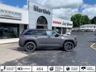 New 2025 Jeep Grand Cherokee Altitude image 1