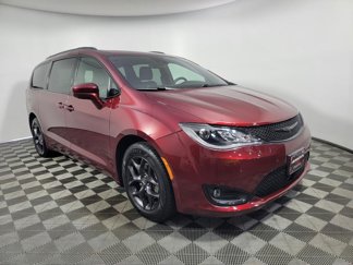 Used 2020 Chrysler Pacifica Touring-L Plus w/ Advanced Safetytec Group image 1