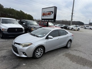 Used 2015 Toyota Corolla LE image 1