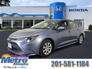 Used 2022 Toyota Corolla LE image 1