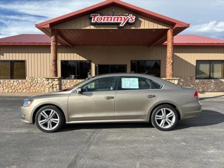Used 2015 Volkswagen Passat 1.8T SE image 1