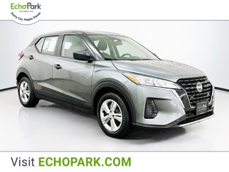 Used 2024 Nissan Kicks S image 1
