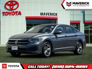 Used 2024 Volkswagen Jetta SE image 1