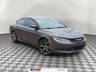 Used 2016 Chrysler 200 S w/ Comfort Group image 1