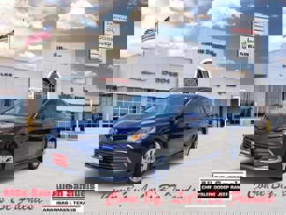 Used 2022 Toyota Camry LE image 1