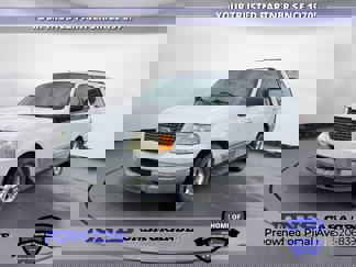 Used 2003 Ford Expedition XLT image 1