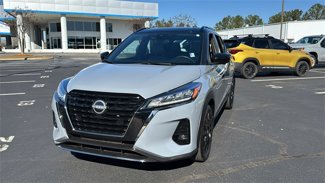 Used 2024 Nissan Kicks SR w/ SR Premium Package image 1
