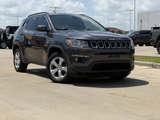 Used 2018 Jeep Compass Latitude w/ Popular Equipment Group image 1