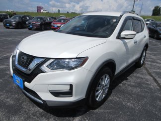 Used 2020 Nissan Rogue SV image 1