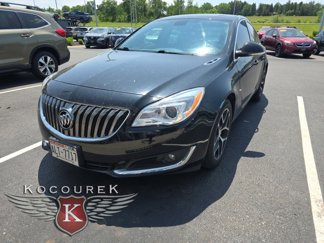 Used 2017 Buick Regal Sport Touring image 1