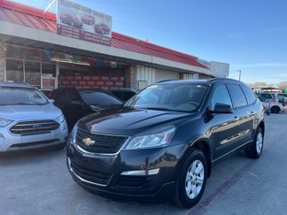 Used 2017 Chevrolet Traverse LS image 1