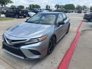 Used 2020 Toyota Camry XSE image 1