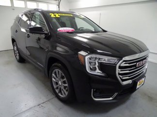 Certified 2022 GMC Terrain SLT w/ Infotainment Package II image 1