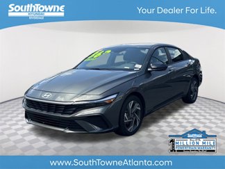 Used 2025 Hyundai Elantra Sport image 1