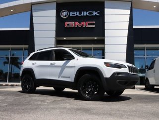 Used 2022 Jeep Cherokee Trailhawk w/ Comfort/Convenience Group image 1