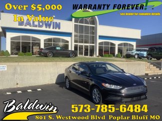 Used 2017 Ford Fusion SE w/ Fusion SE Technology Package image 1