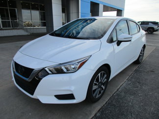 Used 2021 Nissan Versa SV image 1